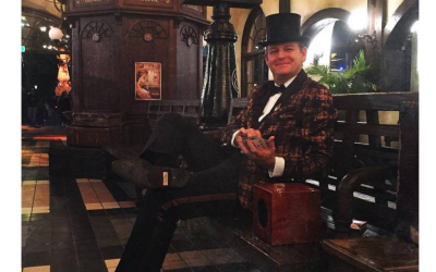 Justin Vliegenthart verwondert 5000 speciale gasten in de Efteling