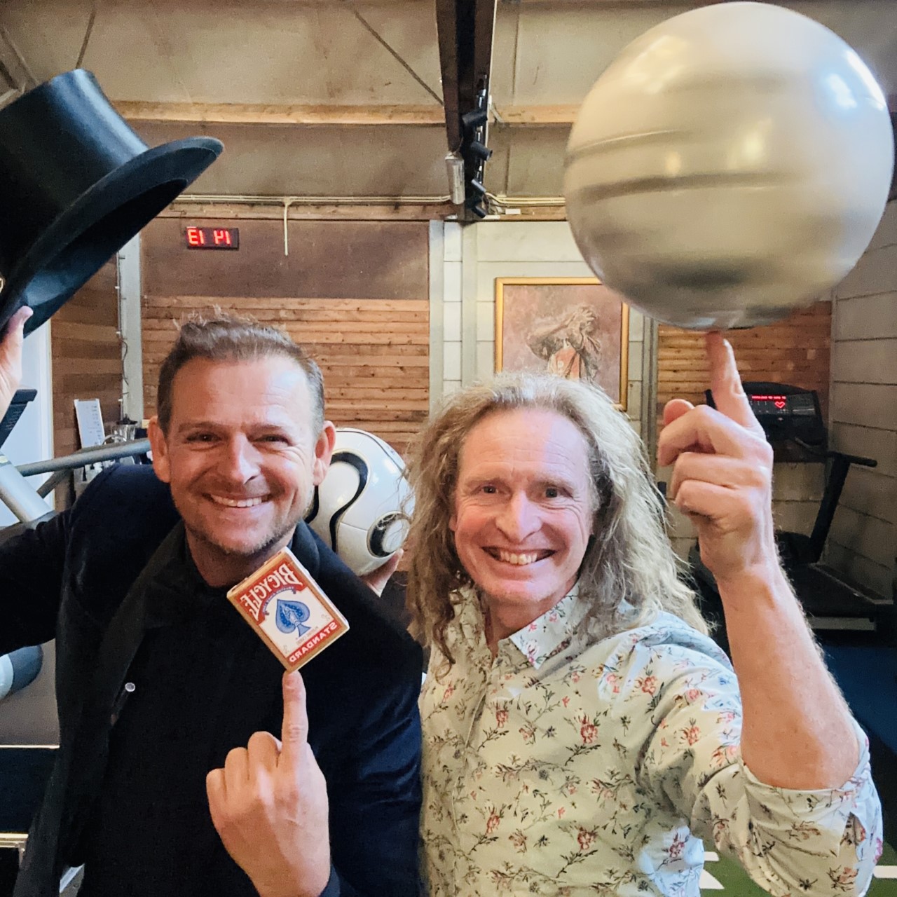Justiimpossible - Workshop goochelen - magic en football